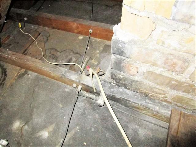 Floor Joints to Be Air Sealed