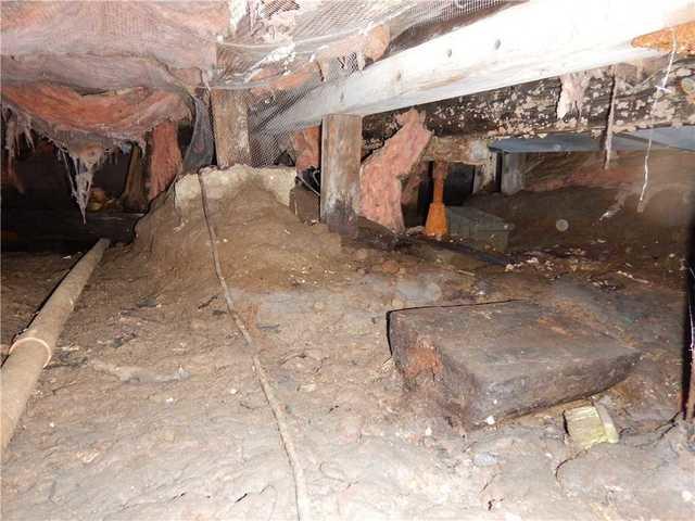 Inside View of Crompond, NY Crawlspace