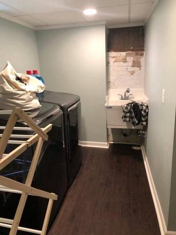 Exposed Brick In Laundry Room