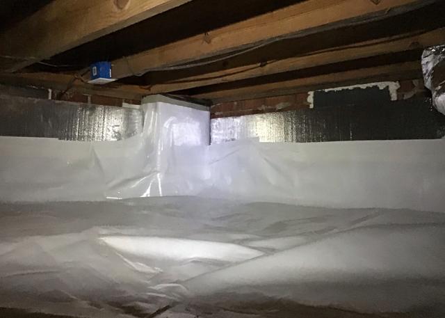 Clean and Attractive Crawl Space