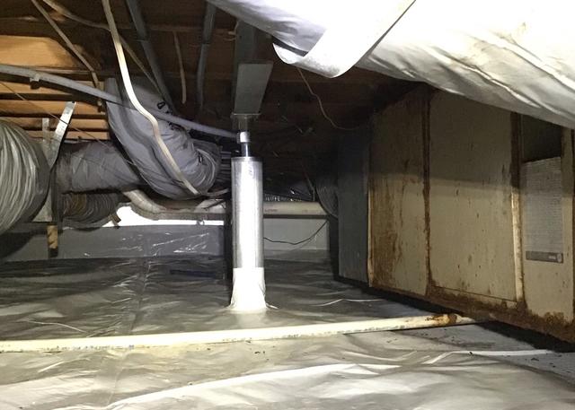 When Southeast Foundation and Crawl Space Repair installs the CleanSpace Encapsulation System we seal off the crawl space from outside elements like water vapor and air entering the crawl space.