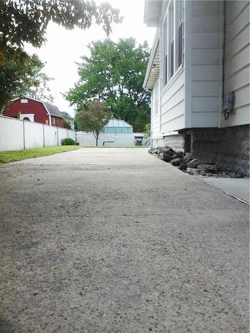 <p>After PolyLEVEL, this Burlington driveway is now leveled, even and safe.</p>