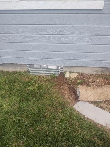 Foundation vent wells