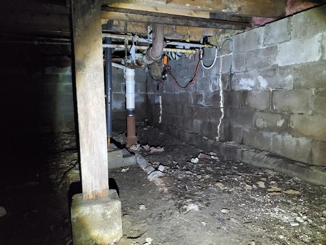 Foundation Blocks Seeping Water in Grand Rapids, MN