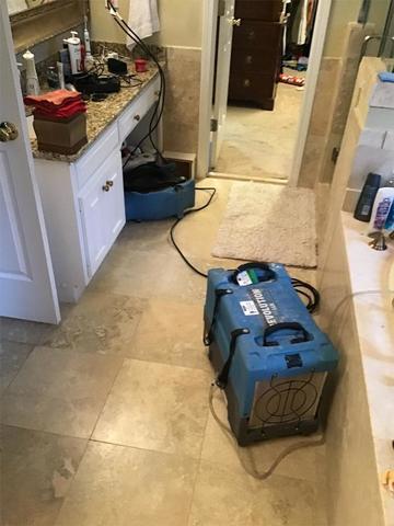 Origin of the leak: master bathroom vanity