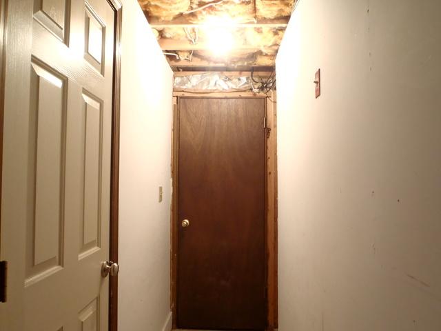 Outdated hallway. 