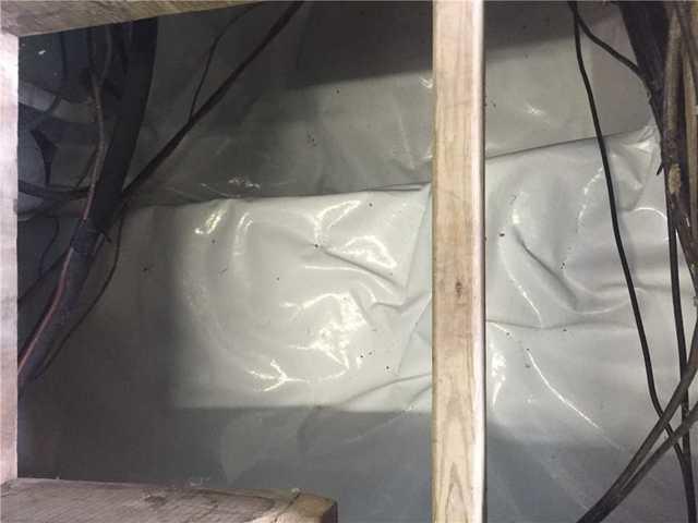 CleanSpace® stops any moisture from seeping through the walls and into the air