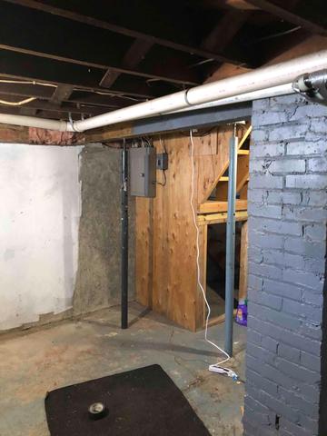 SmartJack® Support System Makes Slanted Floors Level