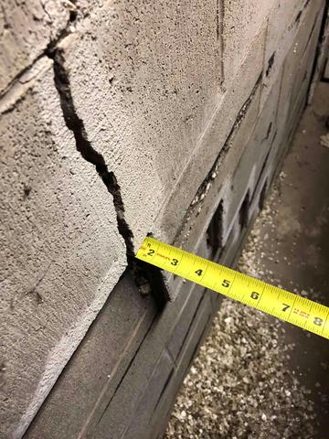 Bowing and Cracking in Foundation in Chisholm, MN Home