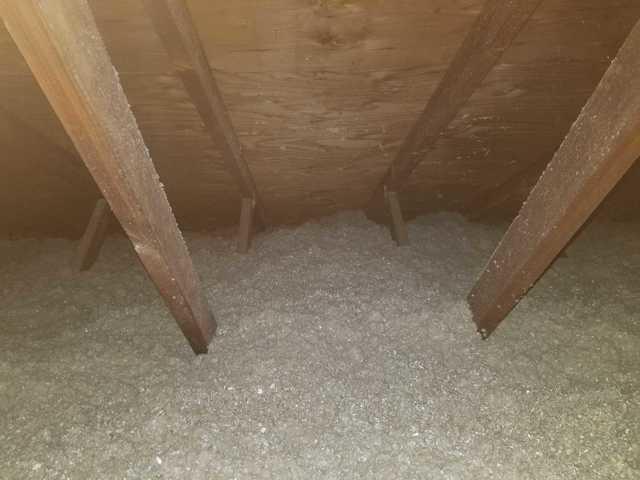 Blown-in cellulose insulation