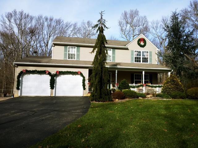 Professional Christmas Decorating in New Egypt, NJ