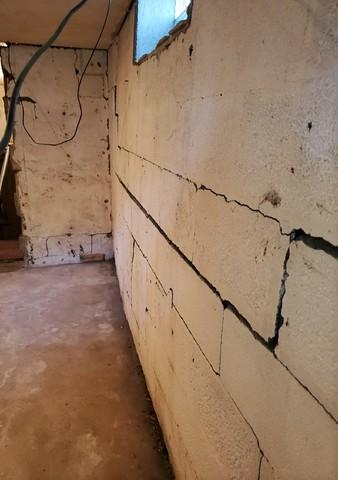 Cracking and Bowing Walls in Duluth, MN