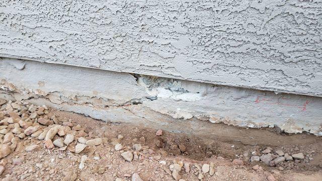 More Horizontal Stem Wall Cracks