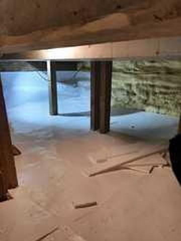 Walls and Floor are insulated