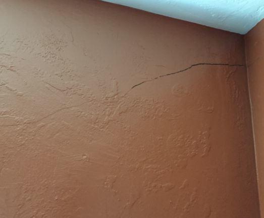 Wall Cracks
