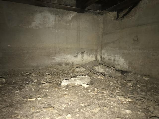 Before Crawl Space Remediation