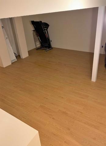 This flooring is scratch and fade resistant. Because it won't absorb any moisture, it's made to last.