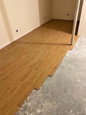 ThermalDry® ElitePlank Flooring