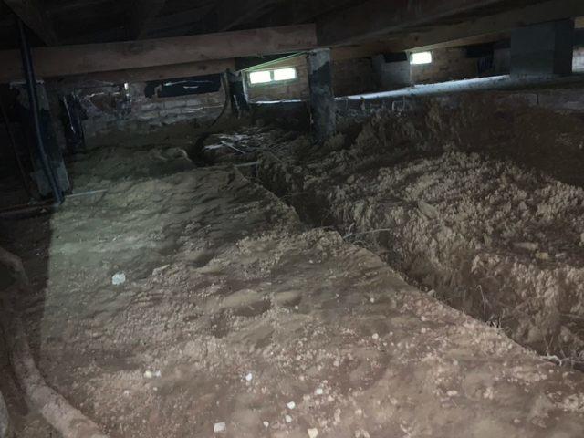 Before Crawl Space Remediation