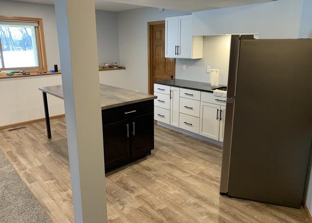 Wet Bar Installed in Spring Lake Park