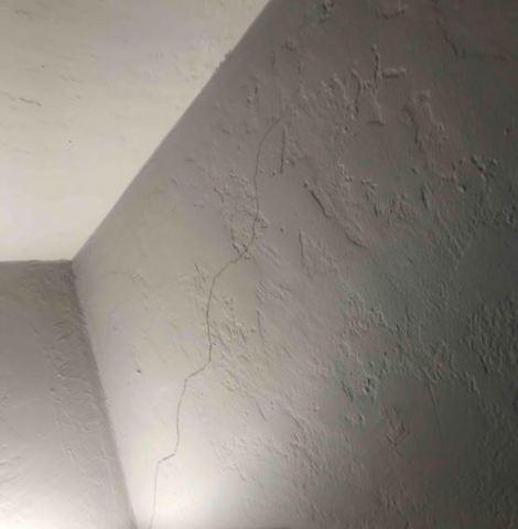 Interior Dray Wall Cracks