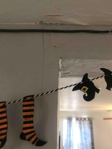 Dry Wall Cracks Interior