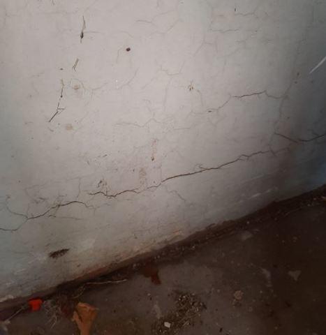 Horizontal Stem Wall Cracks