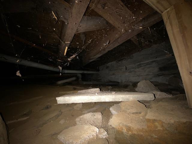 Crawl space before