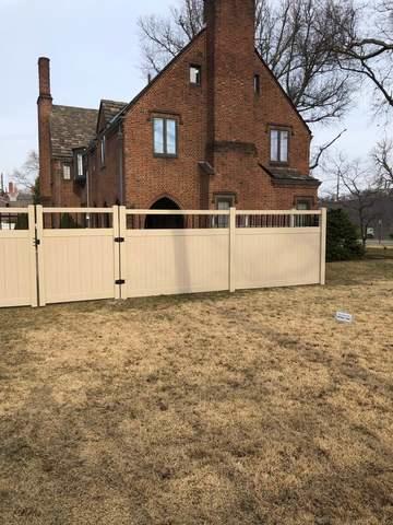 6' Khaki Vinyl Acadia Privacy Fence