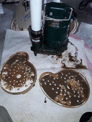 Sump Pump Stands and Vacuum