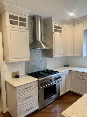 Glass Cabinets for Displaying