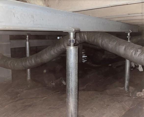 Hooked Crawl Space Jacks