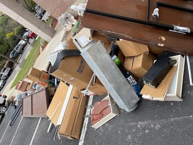 <p>Unwanted Office Furniture</p>