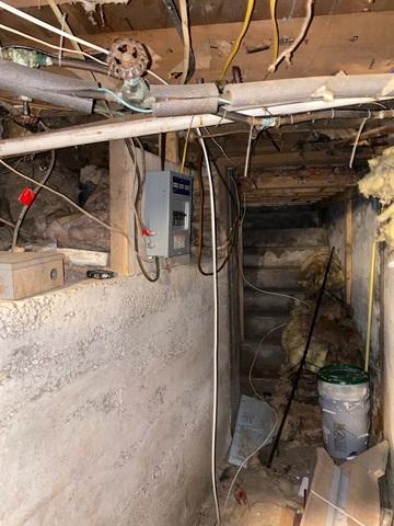 Crawl space before 3