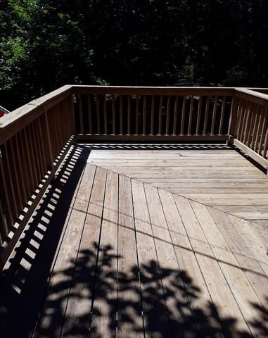 The deck looks so clean and bright!