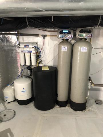 <p>ES 45000 Softener, EVFE 13x54 Iron Filter and a 525-P RO System with 14 gallon storage tank and delivery system</p>