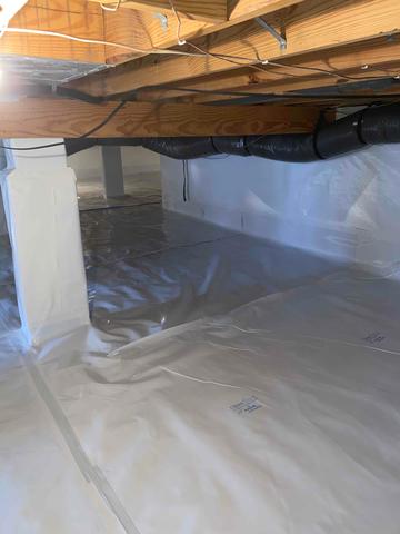 A Healthy Crawl Space with A Full Encapsulation System