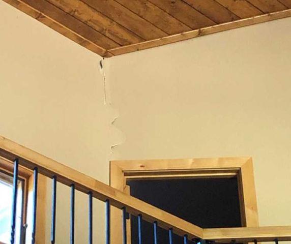 Severe Wall Crack - Signs of Stress