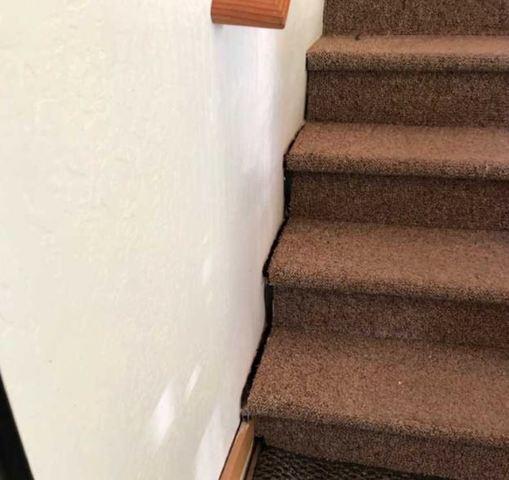 Gaps at the Flooring