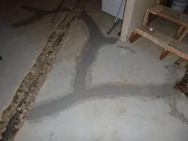 Lateral Drain and Epoxy Floor Cracks Sealing