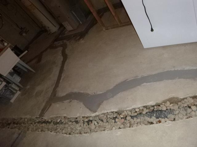 Lateral Drain and Epoxy Floor Cracks Sealing