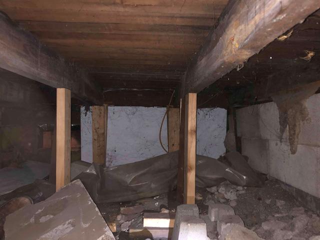 Support Needed in Minneapolis, MN Crawl Space