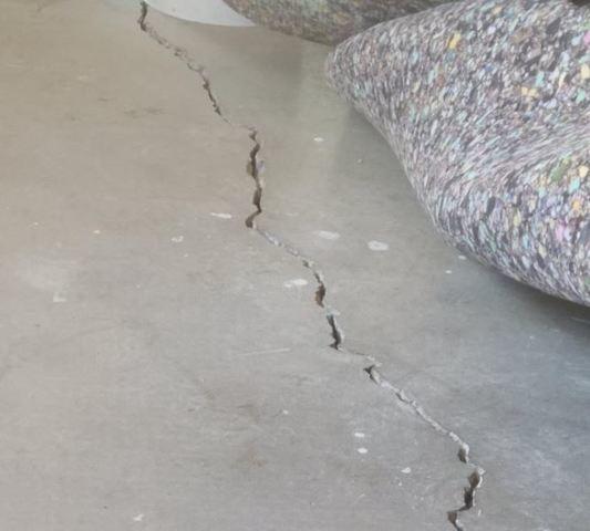 Concrete Repair Symptoms: Crack Stitches