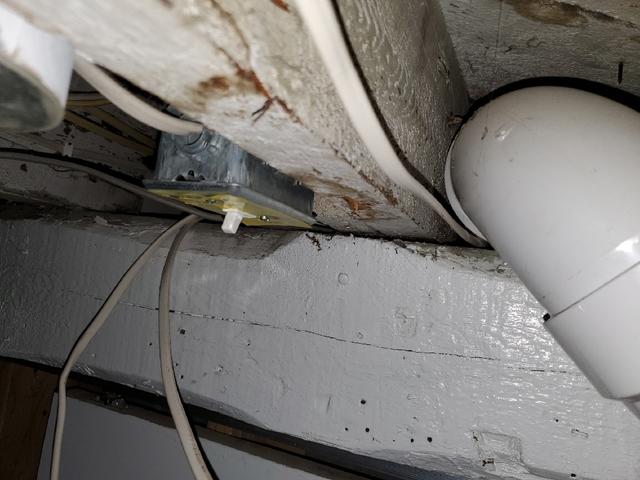Support Beam in Not in Contact with the Joists