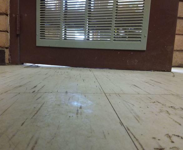 Signs of Uneven Floor