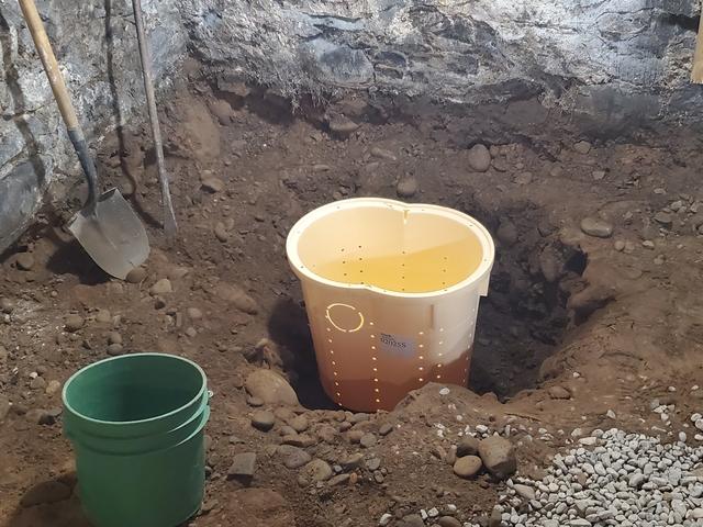 After digging our rough hole four our basin we then shaped it to the proper size and shape before making sure that it sat at the proper depth.