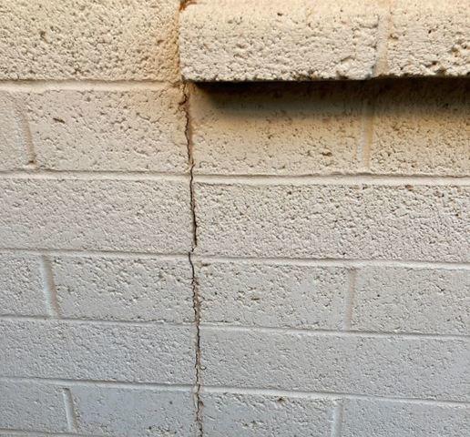 Foundation Problems Symptoms - 8