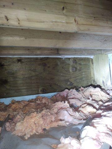 The reason the home can not maintain its temperature is because the insulation they had in the crawl space is falling out of the ceiling and not on the walls. Due to there not being anything in-between the floor of the home and the ground, heat can escape and cold air can come in.