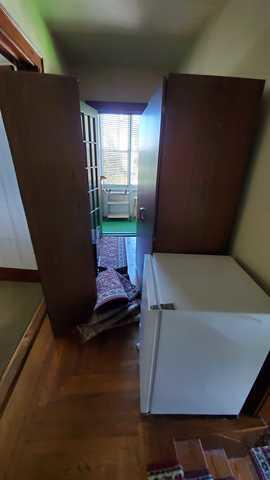Some miscellaneous furniture left in the hallway that was eventually lugged onto our truck