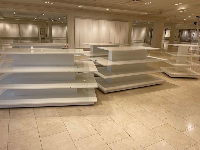 <p>More displays to remove.</p>
